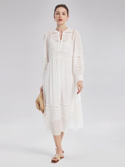 Kesik Nakışlı Bağcıklı Elbise