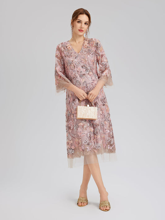 V Yaka Nakışlı Payetli Çiçekli Elbise